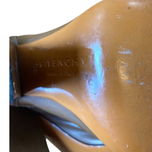 Givenchy vintage leather chunky ankle booties - Picture 11 of 12